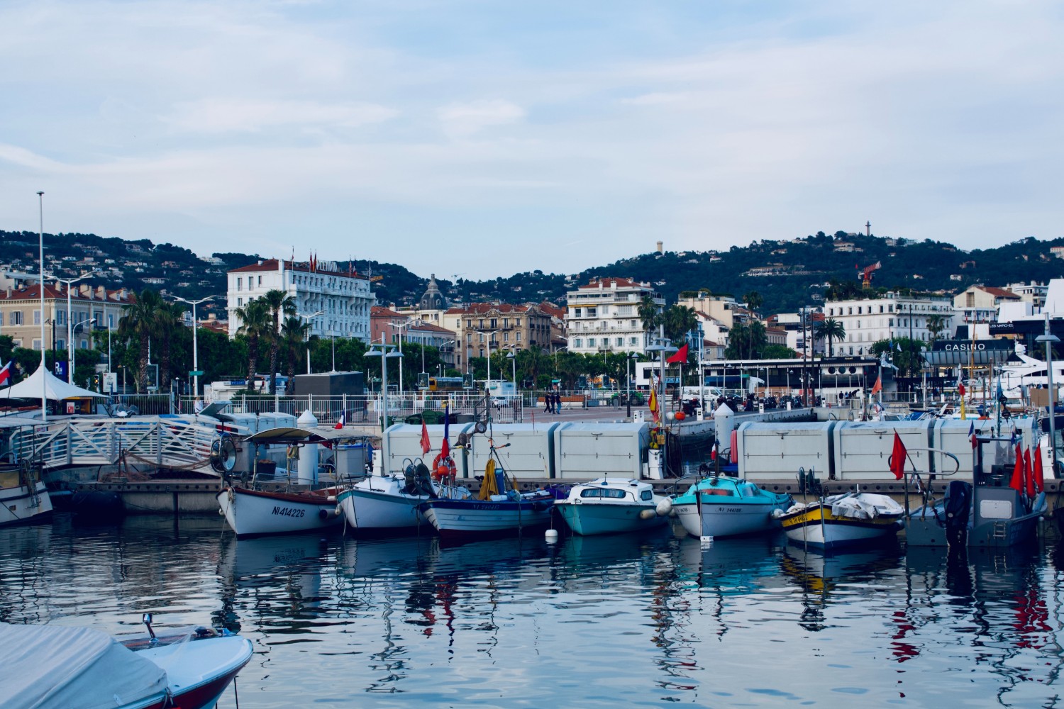 cannes harbour boats