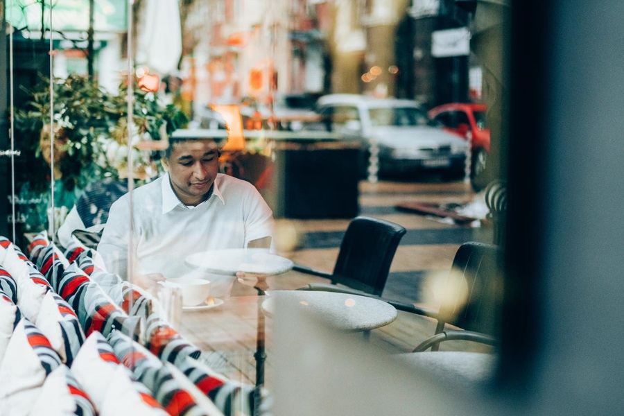 Man drinking coffee